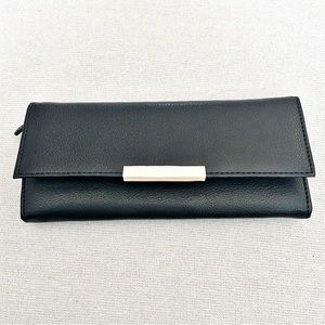 R.H. Macy&Co. Pebble Leather Travel Jewelry Wallet in Black, New w/Tag